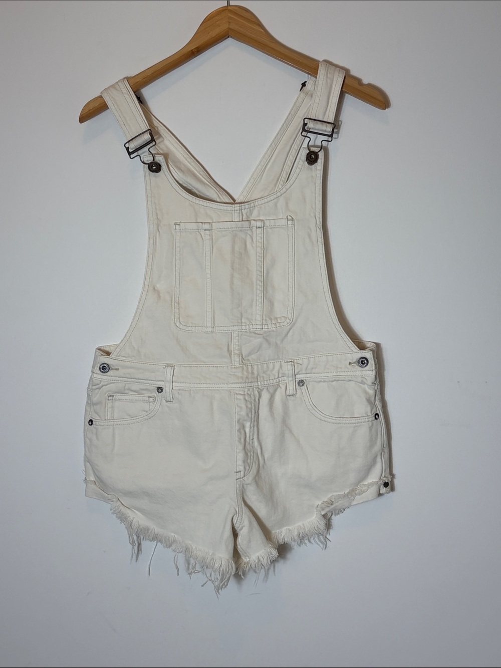 Free People We The Free White Denim Short Overalls Raw Hem Size 30